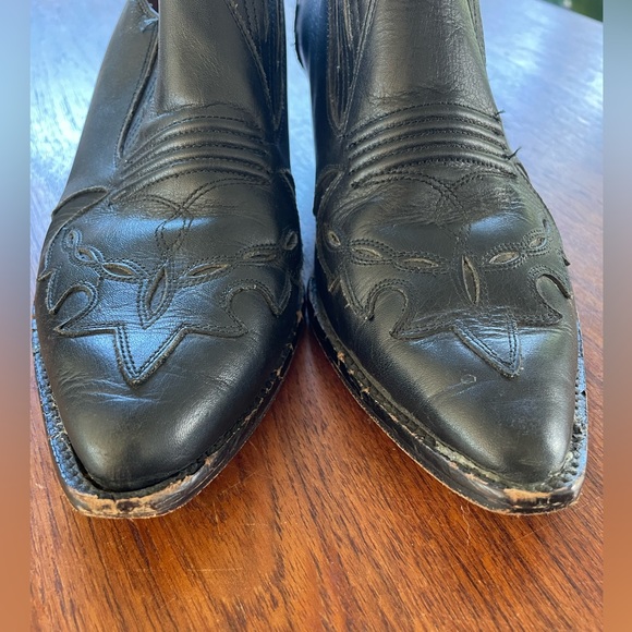 Black Leather Booties by Guess 8.5 - Picture 8 of 9